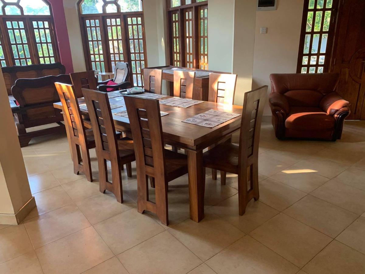 The Golden Residence Kegalle Exterior photo