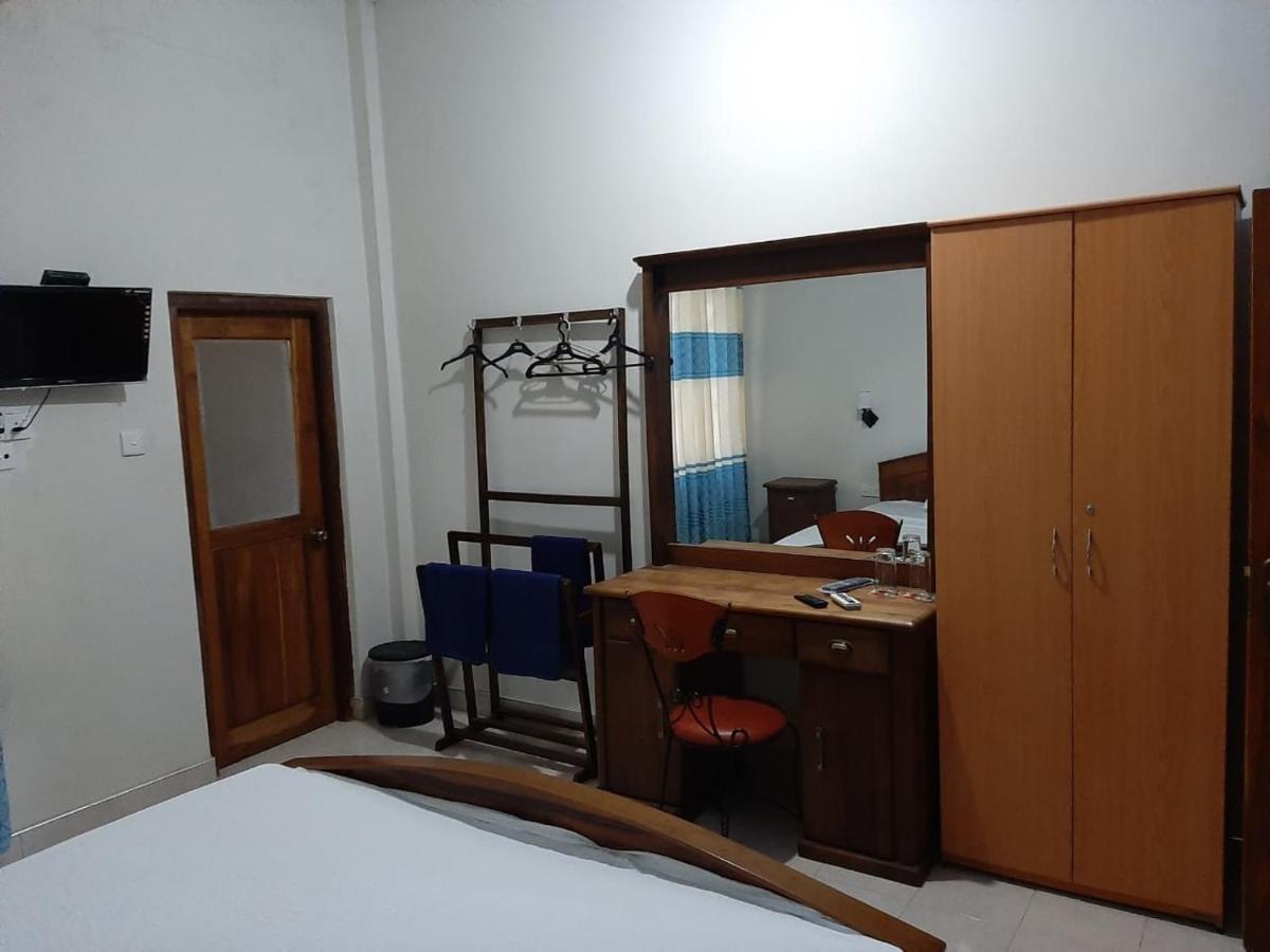 The Golden Residence Kegalle Exterior photo